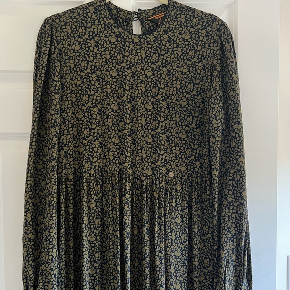 Superdry Skylar Maxi Dress - Picture 2 of 4